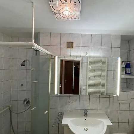 Roter Berg 85qm شقة أولم